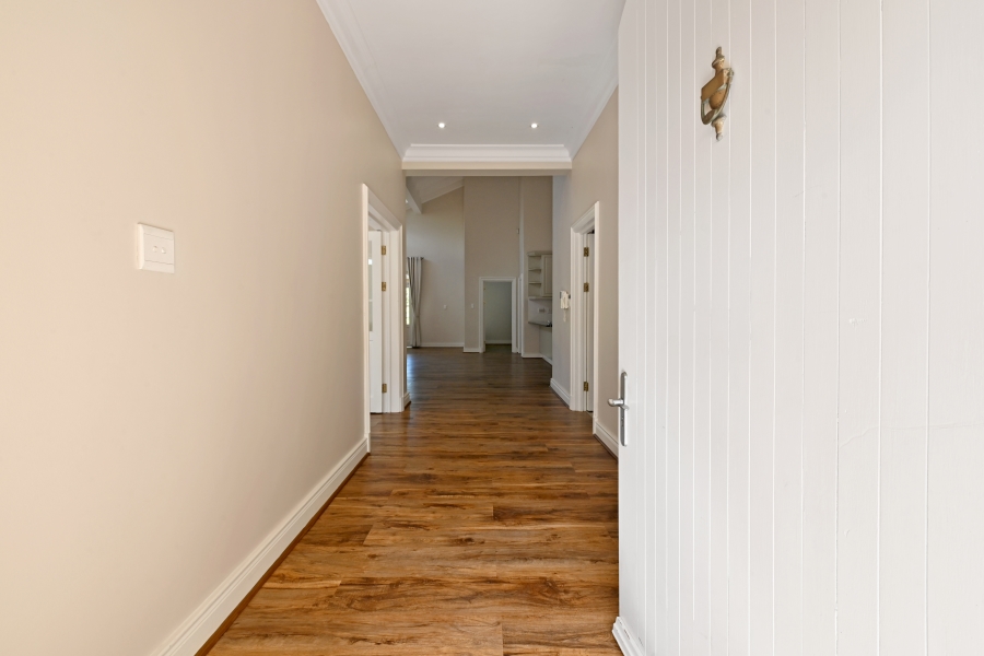 To Let 4 Bedroom Property for Rent in Constantia Western Cape